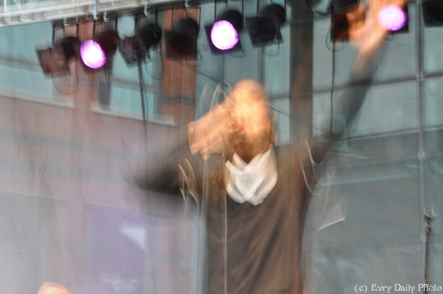 Evry Daily Photo - Fete de la Musique Evry 2010 - Harold - Flou Musical - large - 4729614070.jpg